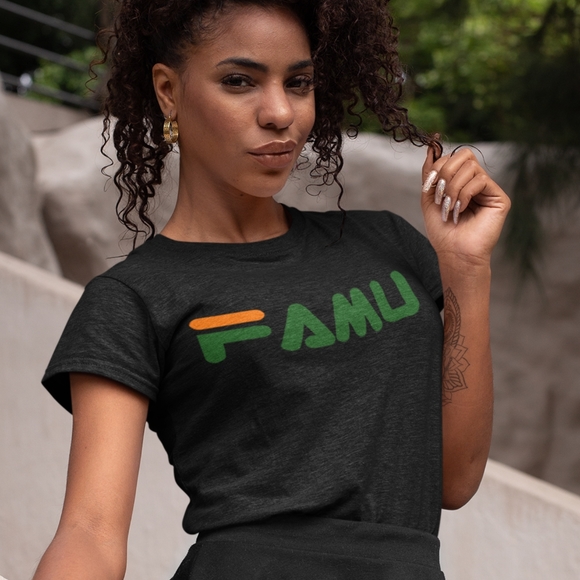 Tee's - Picture 3 of 3